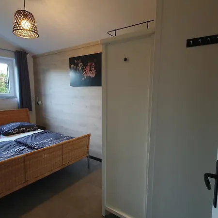 Luxe Met Omheinde Tuin Voor Hond En בית נופש