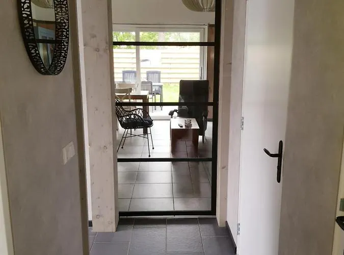 Luxe Zomerwoning Met Omheinde Tuin Voor Hond En * Dirkshorn