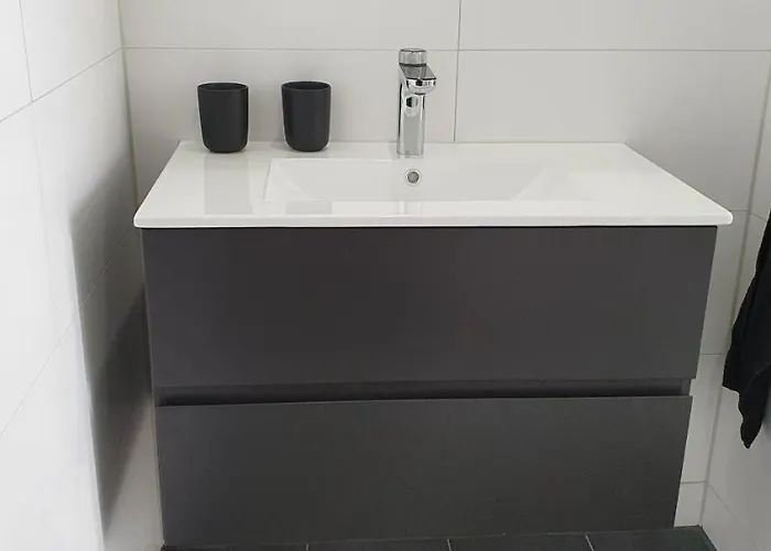 Luxe Zomerwoning Met Omheinde Tuin Voor Hond En Vakantiehuis *