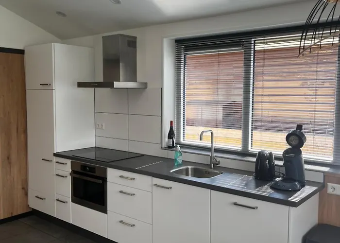 בית נופש Luxe Met Omheinde Tuin Voor Hond En *